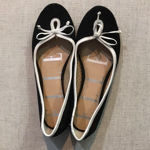 Elle flats ,slip on, size 7 1/2